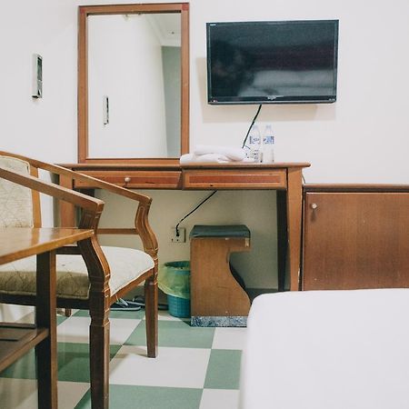 Hotel Gloris Batam Zewnętrze zdjęcie