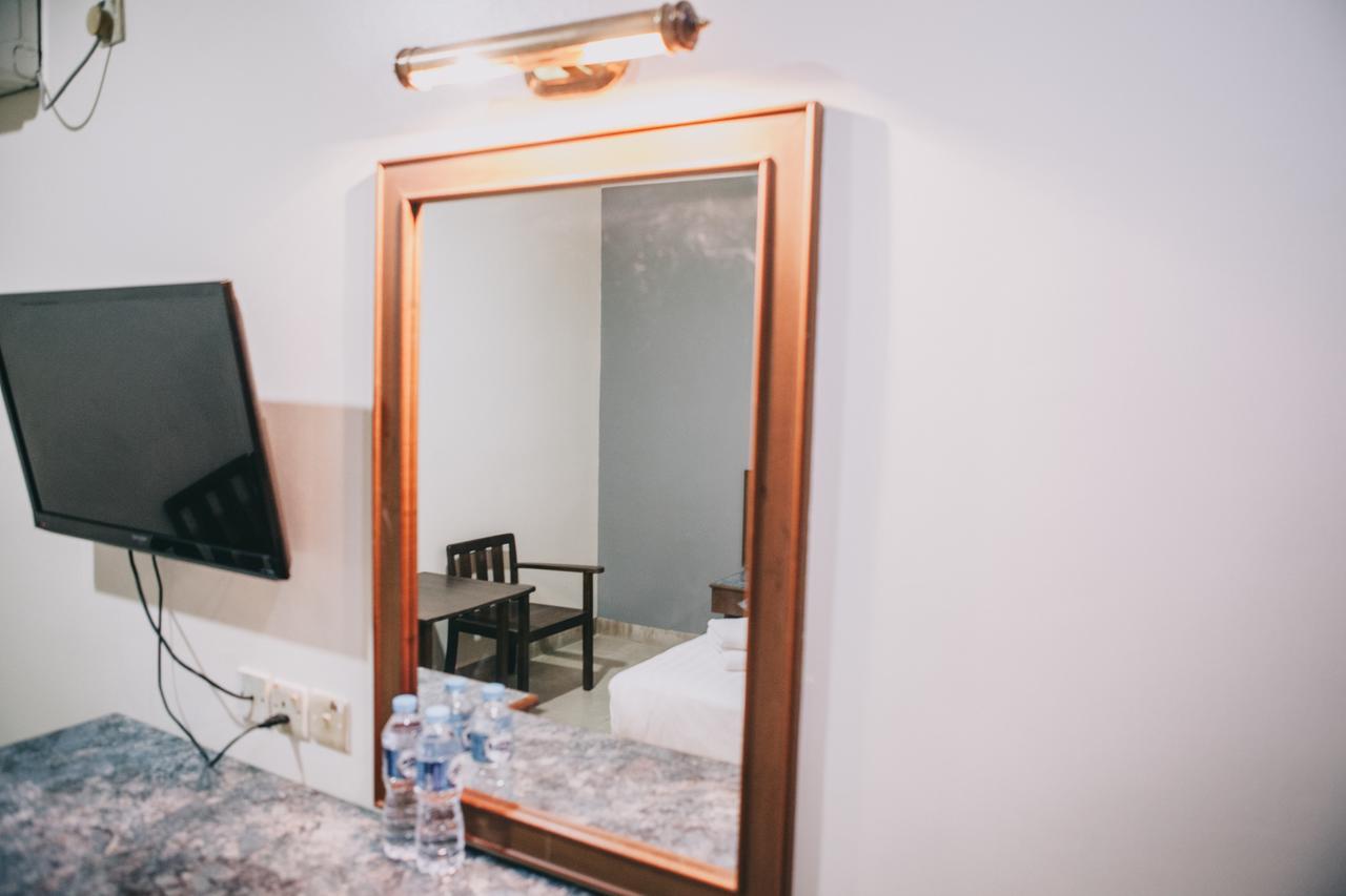 Hotel Gloris Batam Zewnętrze zdjęcie