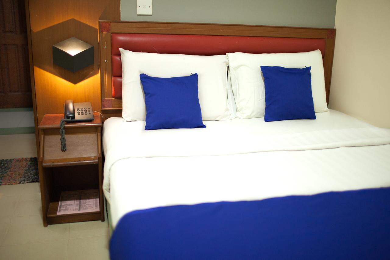 Hotel Gloris Batam Zewnętrze zdjęcie