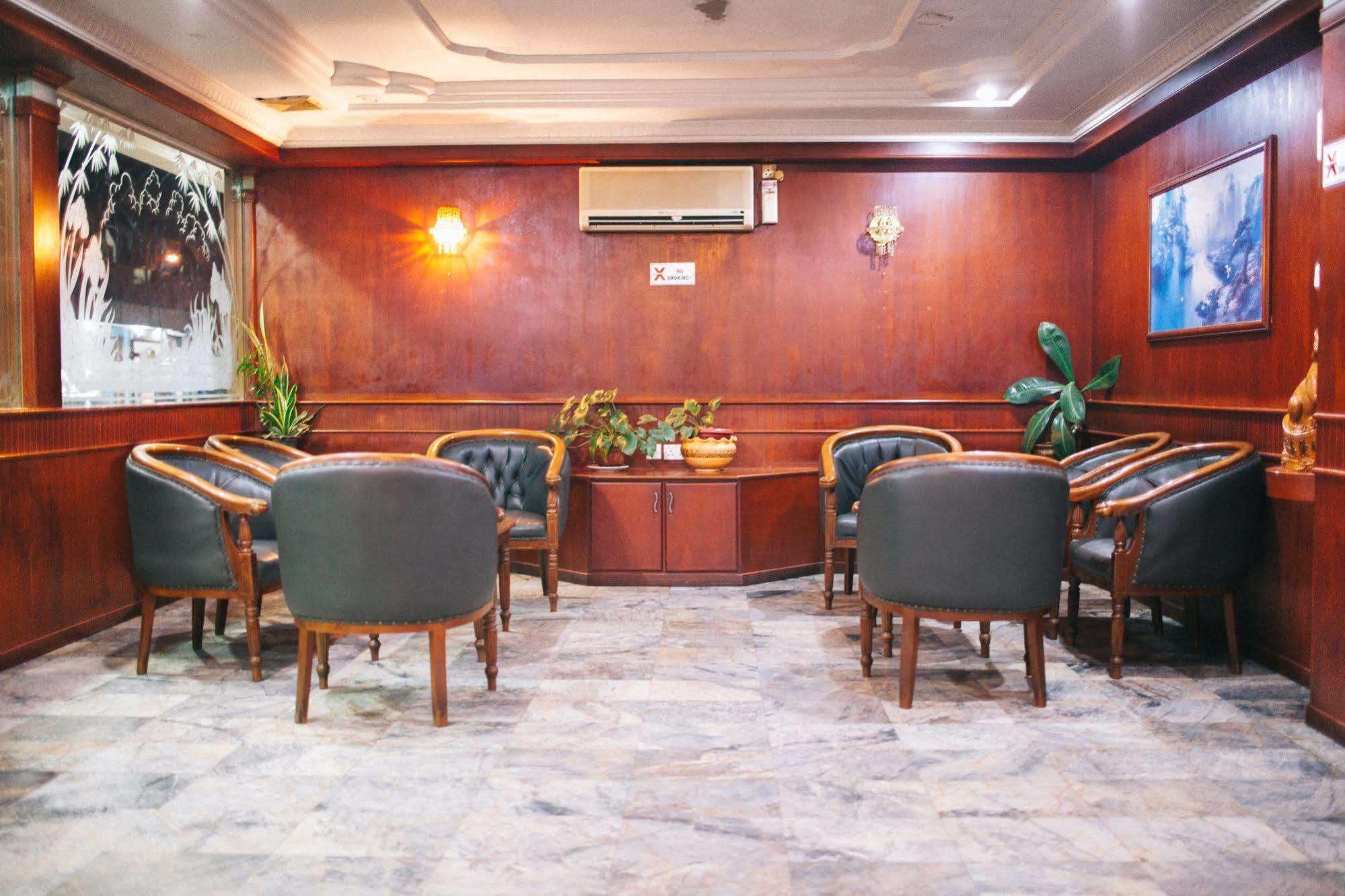 Hotel Gloris Batam Zewnętrze zdjęcie