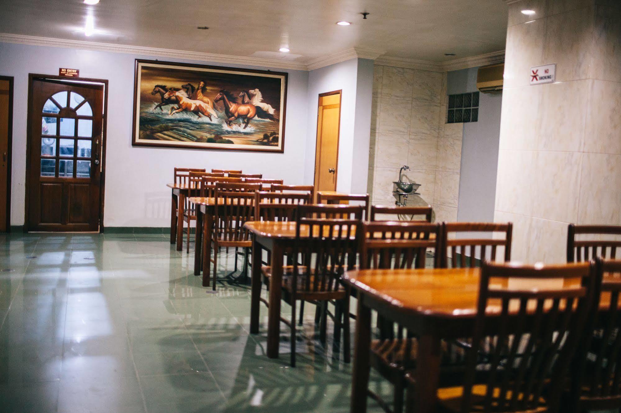 Hotel Gloris Batam Zewnętrze zdjęcie