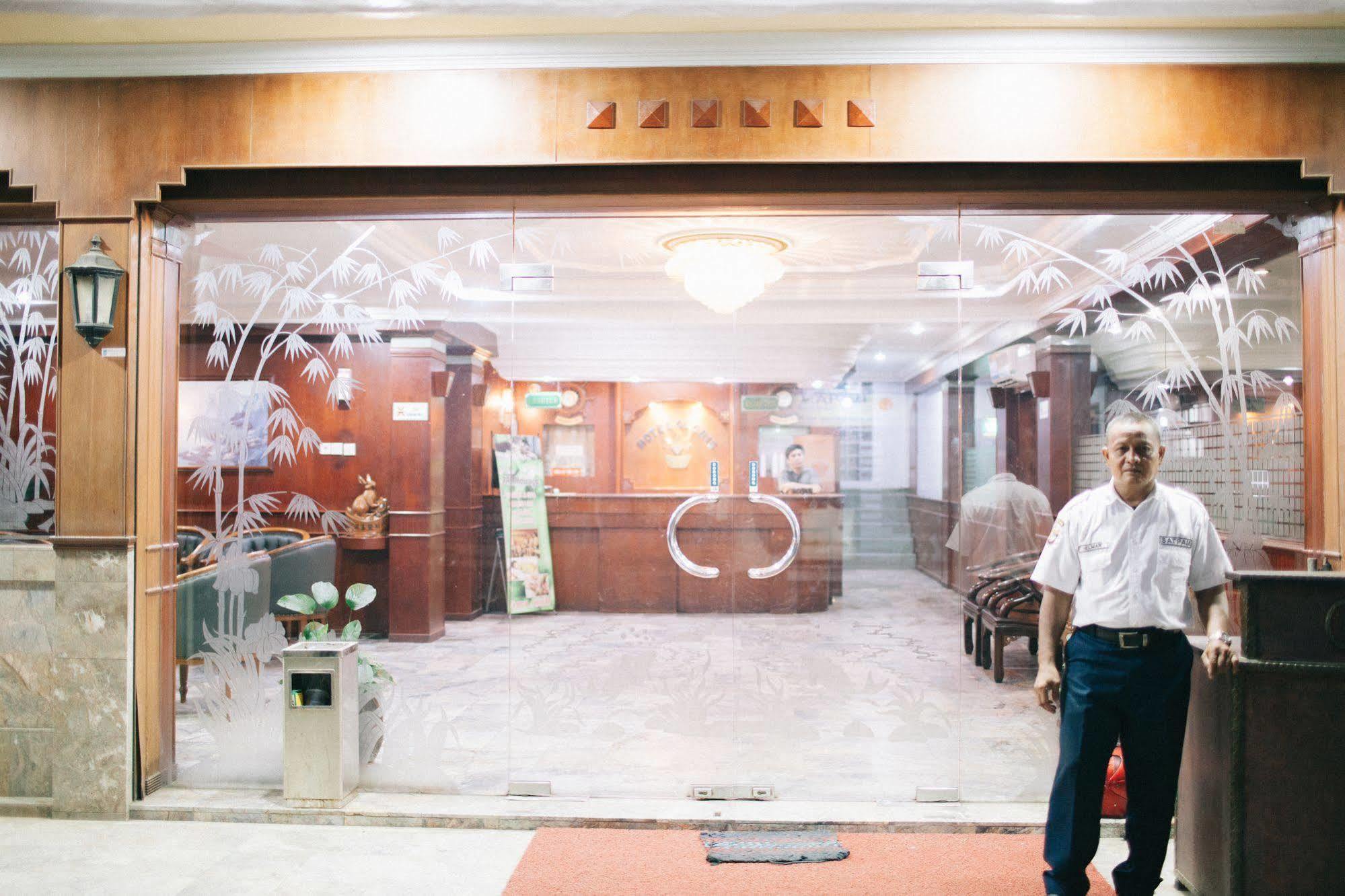 Hotel Gloris Batam Zewnętrze zdjęcie